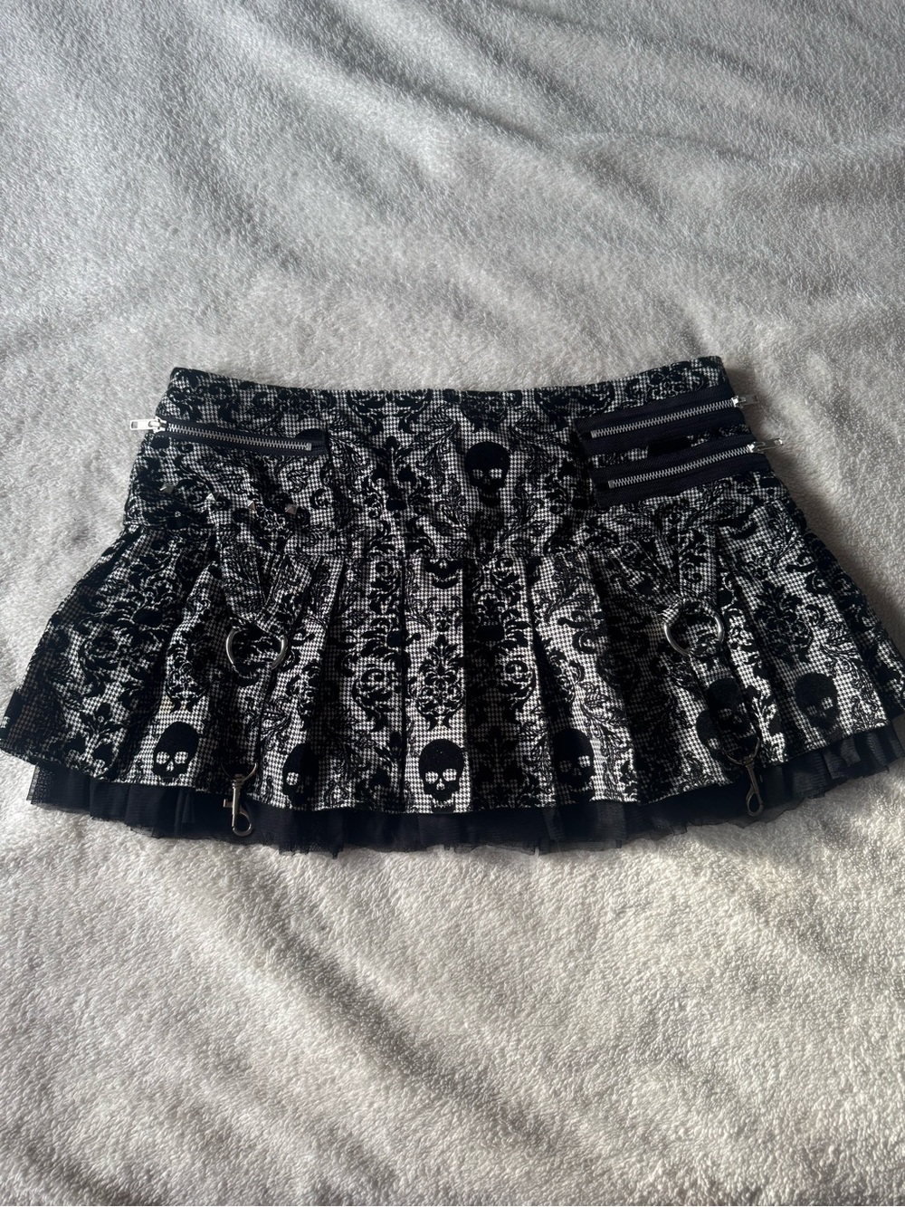 Hell Bunny pleated damask mini skirt goth size large